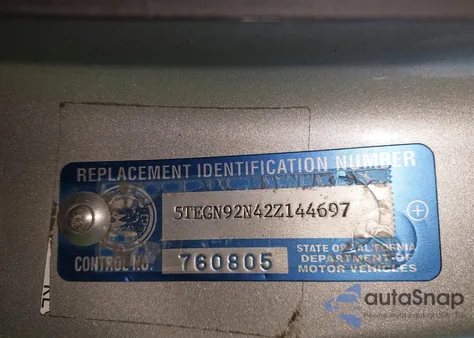 2002 Toyota Tacoma Prerunner V6 из США, поврежденный, VIN 5TEGN92N42Z144697